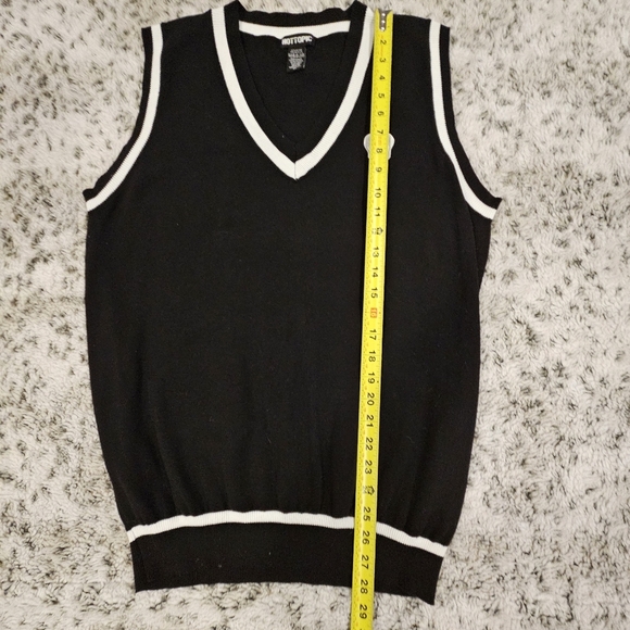 Hot Topic Jrs. Size XL Black White Skull Goth Preppy Sweater Vest Sleeveless - Picture 7 of 11